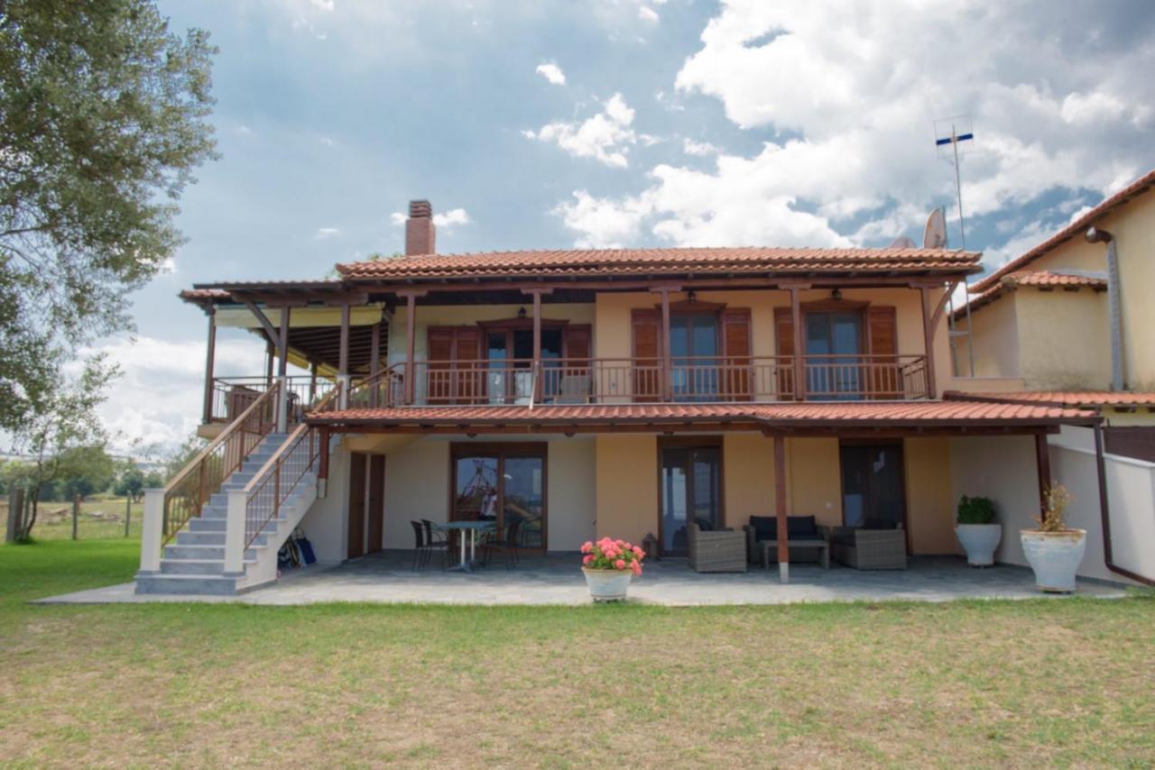 Villa Ilyos Ierissos Exterior photo
